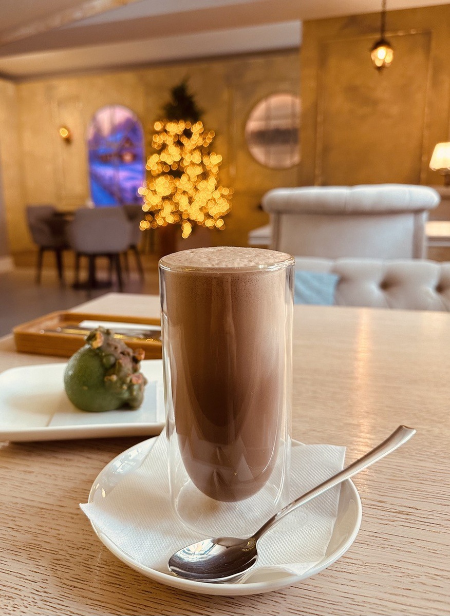   Обожаемый какао-брют, от него скулы не сводит