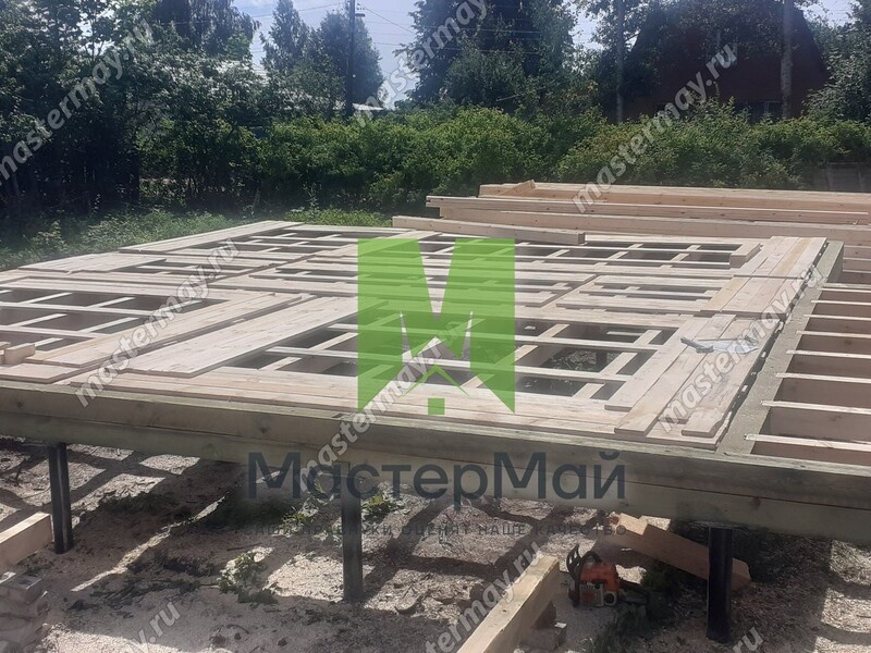 Дом на сваях .  Дом на винтовых сваях . Какие дома на сваях . Технологии дома на сваях