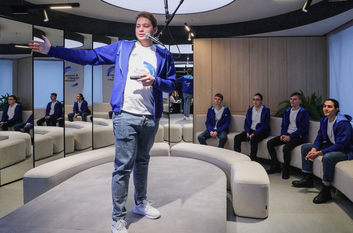 Студенты учатся навыкам публичной речи. Фото Валерия Воронова / «Медиацентр»