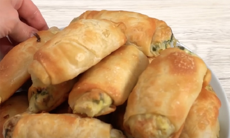 Секрет самой нежной выпечки: что произойдёт, если замочить тесто в топлёном масле?