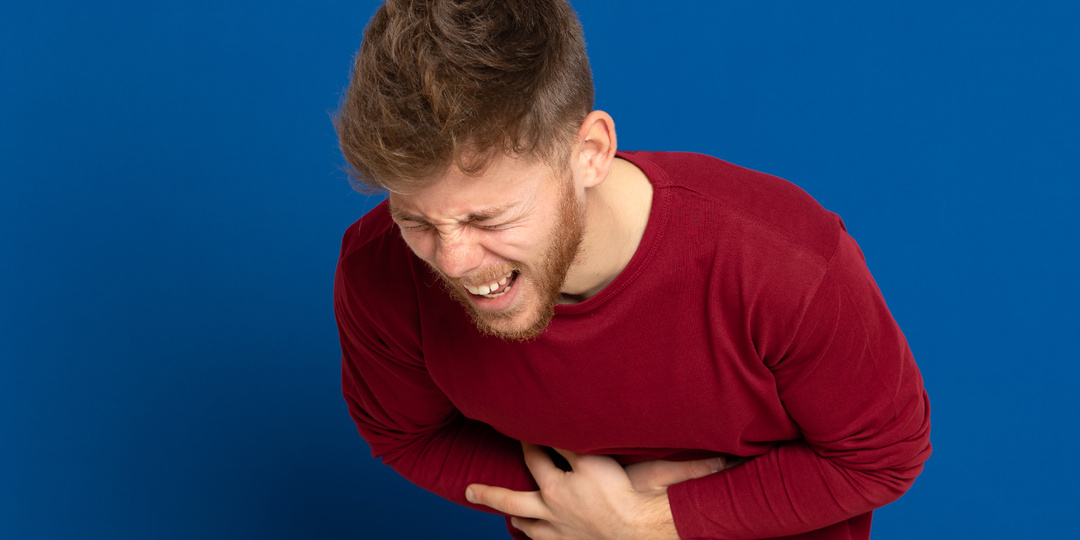 Почему после запоя болит живот и как себе помочь