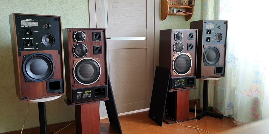 Легендарные колонки S-90: как это было и почему актуально до сих пор?