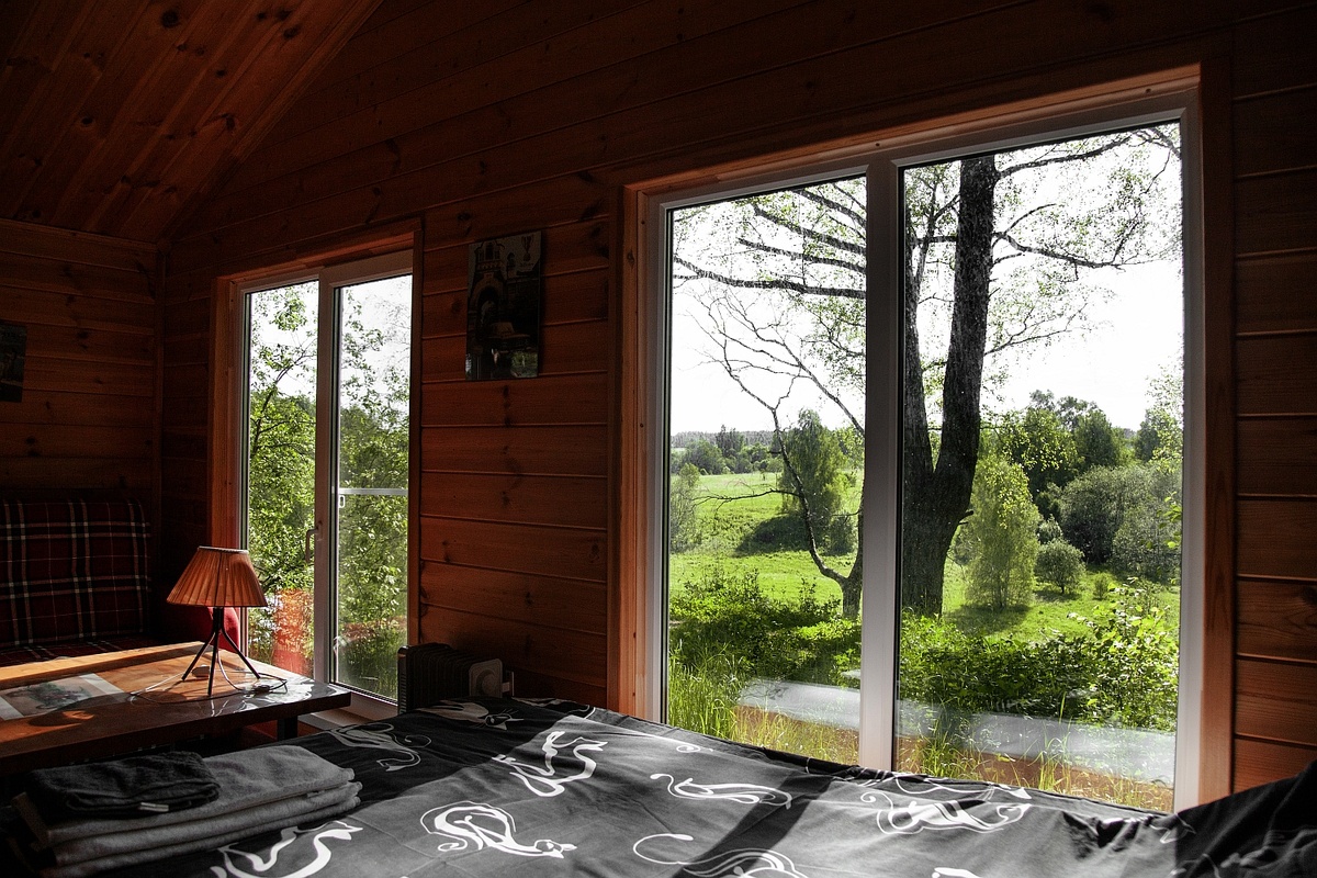 Вид из домика Москвич, кемпинг ТехноХутор