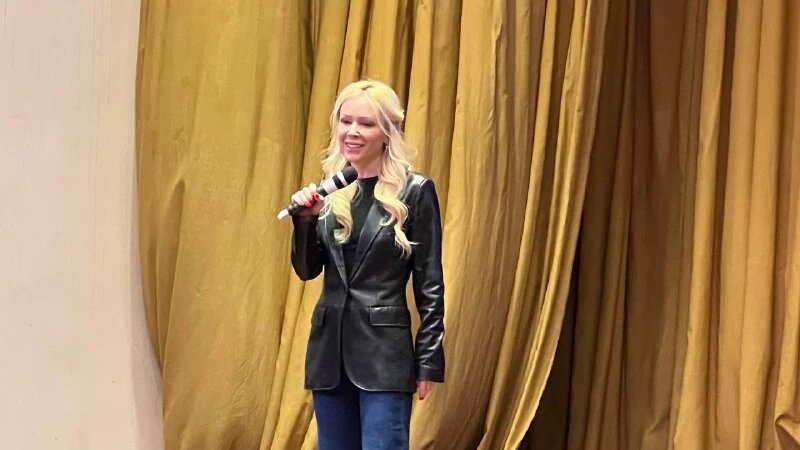     Встреча молодежи с Екатериной Мизулиной. altapress.ru