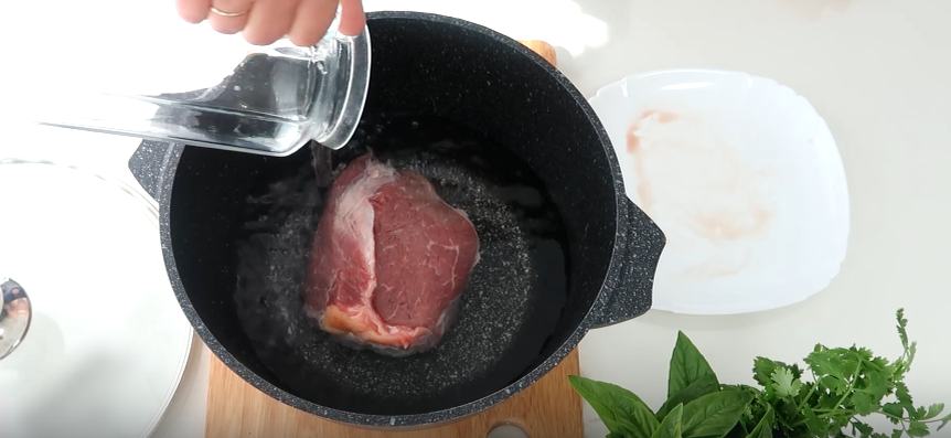 Отвариваем говядину