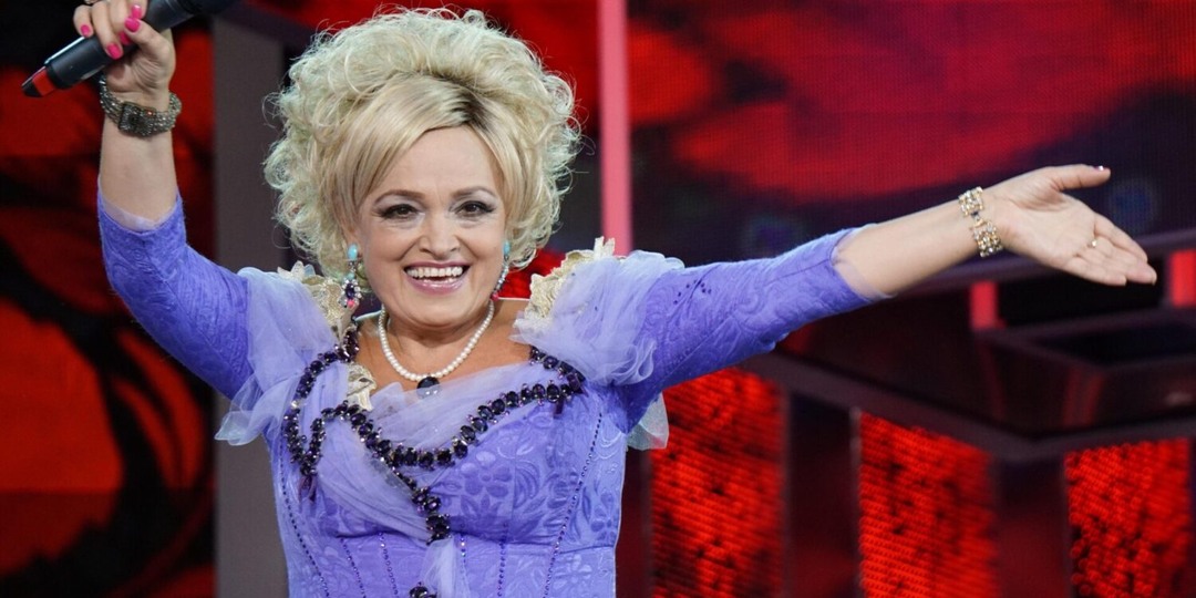 «50 миллионов за 40 минут»: как семейный бизнес Надежды Кадышевой превратил её концерты в балаган, а сына — в главного артиста