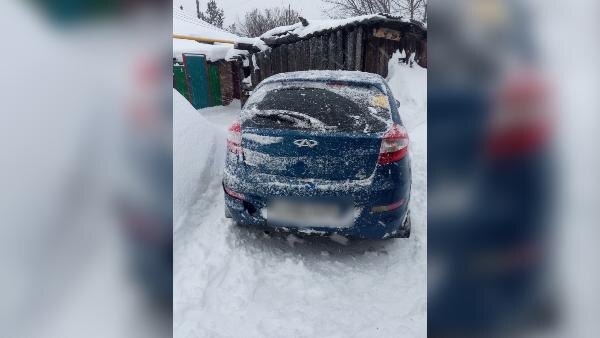    В Оренбурге пьяный мужчина угнал машину у сестры сожительницы, чтобы покататься