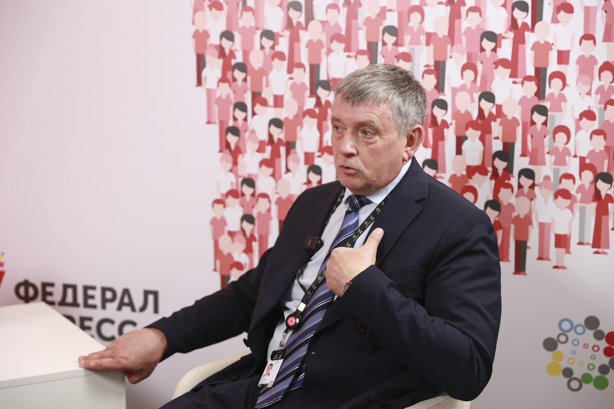 Смена власти после ухода Виктора Кокшарова проходит со скандалом.  Фото: ФедералПресс / Иван Кабанов