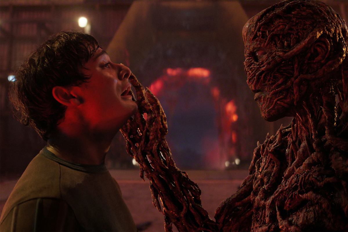    Кадр из пятого сезона сериала "Очень странные дела"Netflix