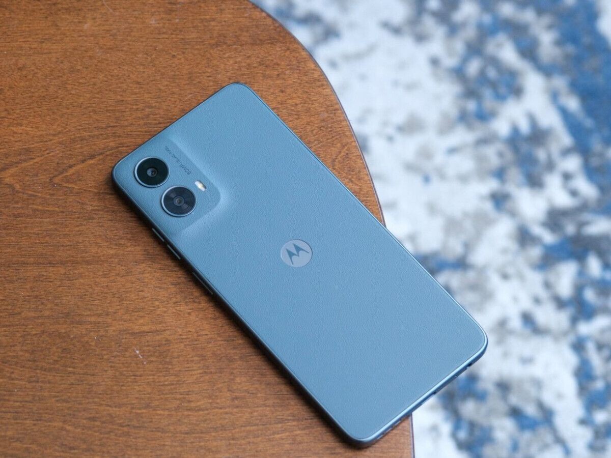    Названы смартфоны Motorola, которые точно получат три обновления Android