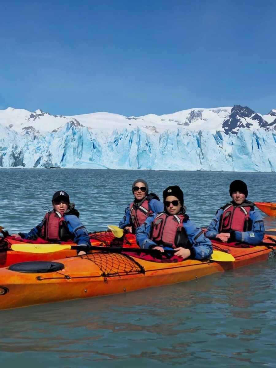    Юлия Барановская с детьми провела новогодние каникулы в Аргентине. Источник: @baranovskaya_tv*