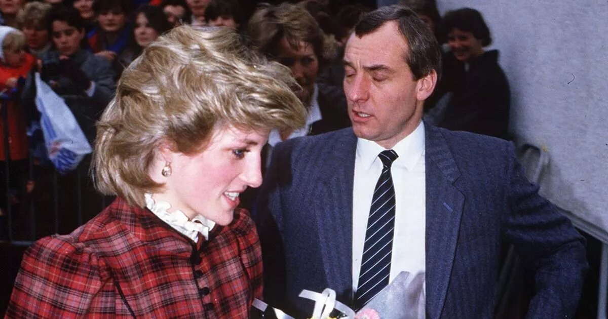 https://www.mirror.co.uk/tv/tv-news/princess-diana-reveals-bodyguard-barry-10942769.amp