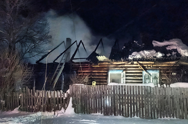 В Тверской области СК расследует обстоятельства ночного пожара