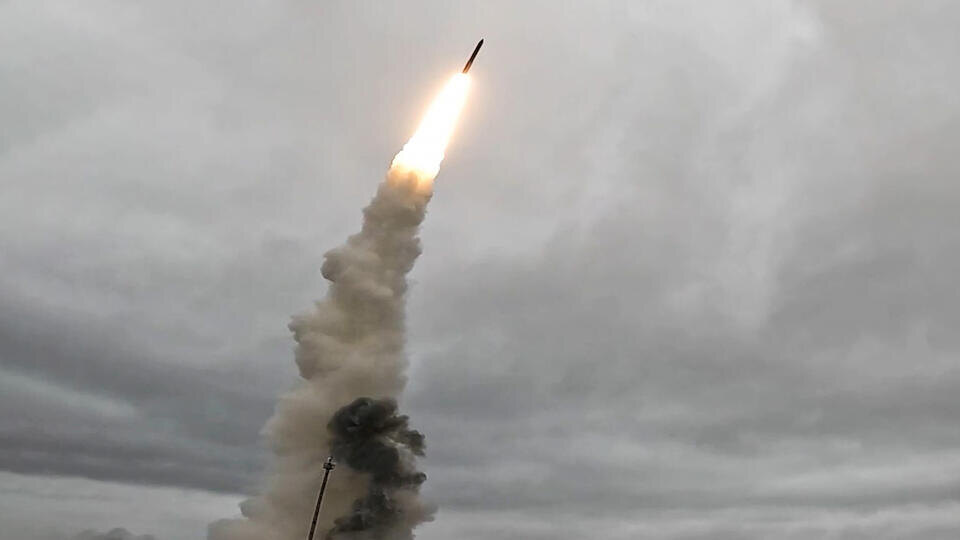     Удар "Орешником" по целям на Украине назвали сигналом Западу Пресс-служба Минобороны РФ/ТАСС