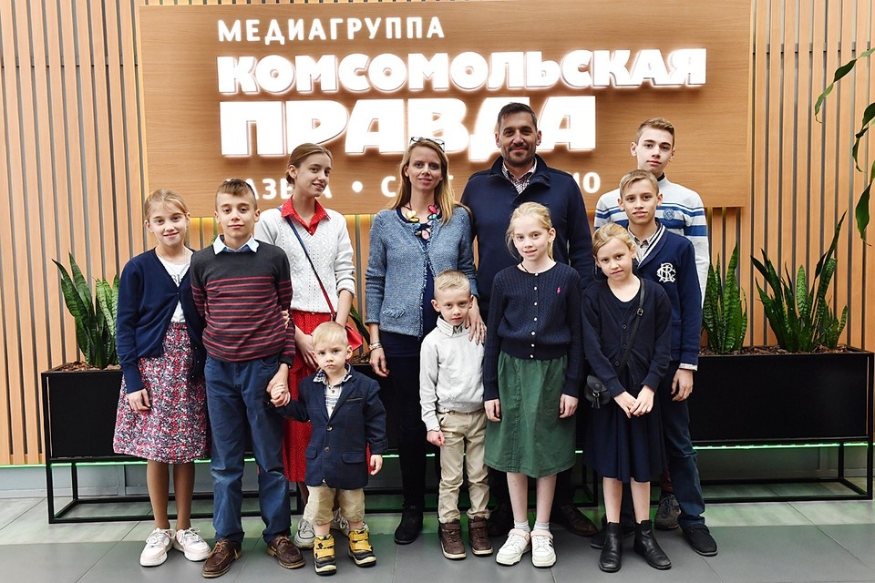    Уроженец Бордо, инженер по образованию, Фабрис переехал в Россию с женой и детьми в 2015 году Иван МАКЕЕВ