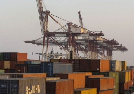    Трамп с помощью пошлин в 25% для партнёров Ирана наносит урон Международному транспортному коридору