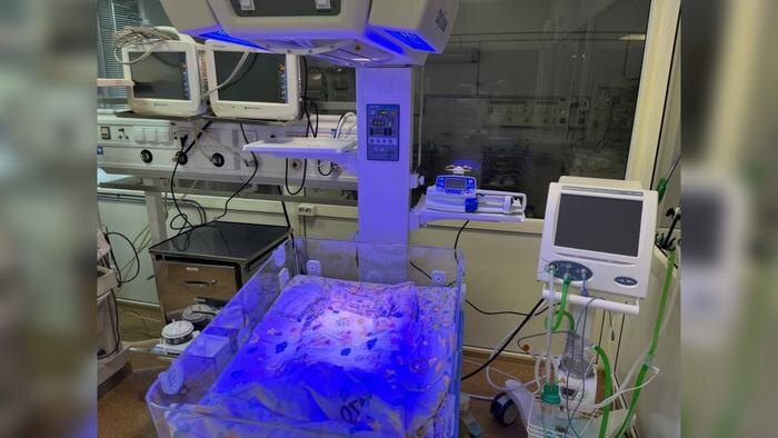 В роддоме в Новокузнецке, где умерли 9 младенцев, продолжали использовать старое оборудование, несмотря на финансирование. Обложка © Telegram / SHOT