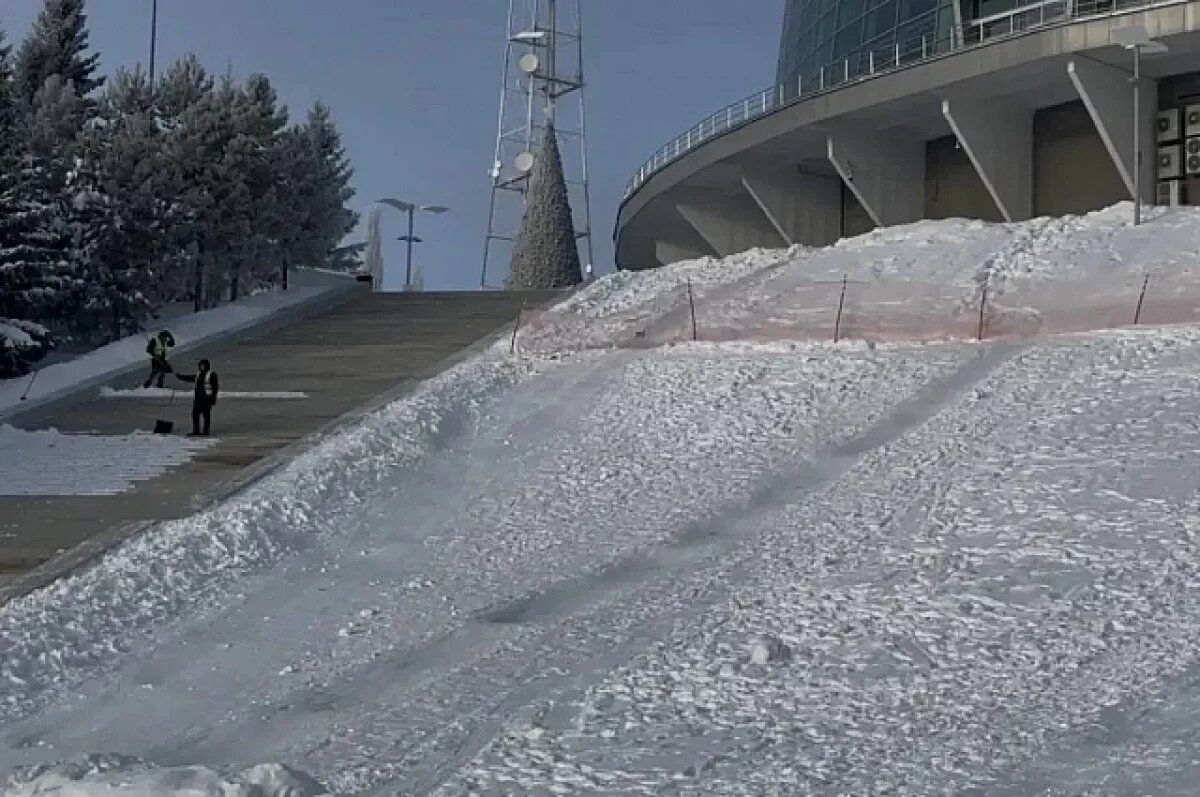    В Уфе два человека получили травмы из-за катания на необорудованных горках