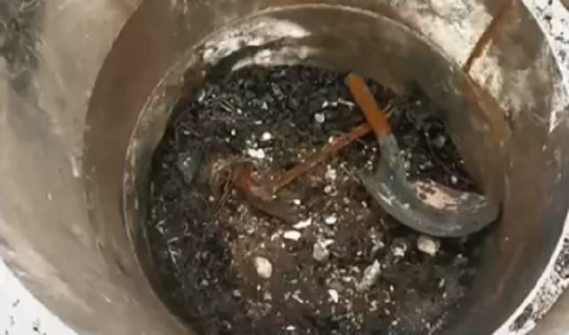 Бочка для сжигания отходов с останками