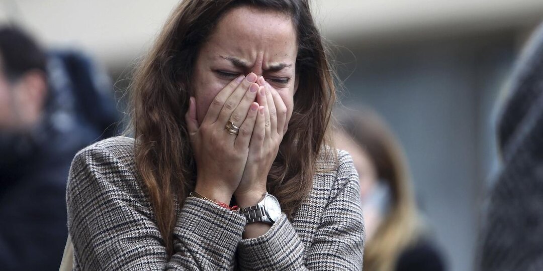 Мой бывший муж просто выбросил меня из дома в долговую яму