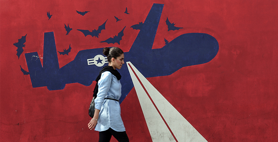    Антиамериканские граффити в Тегеране, Иран, 5 июня 2025 года. Фото: Abedin Taherkenareh/EPA/ТАСС