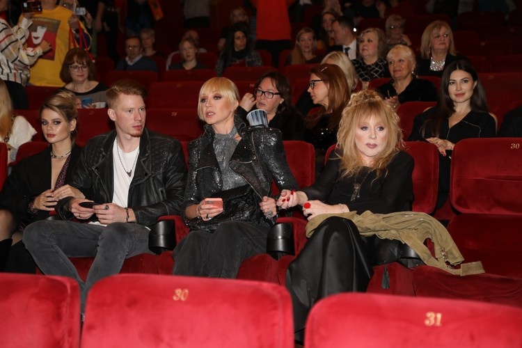 Кристинка Орбакайте впервые за долгое время приехала на Кипр к своей маме – Пугачевой