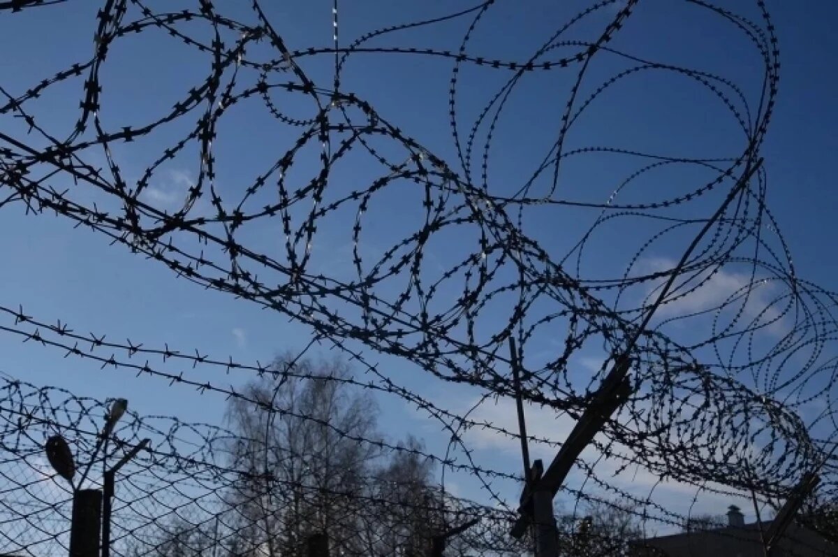    Сотрудника калужского исправительного учреждения обвиняют в коррупции