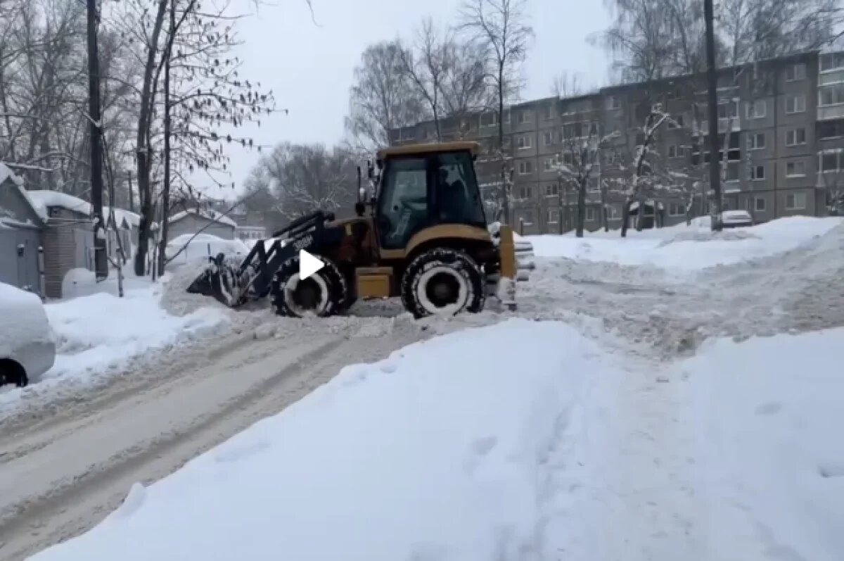    Во Владимире началась уборка снега во дворах