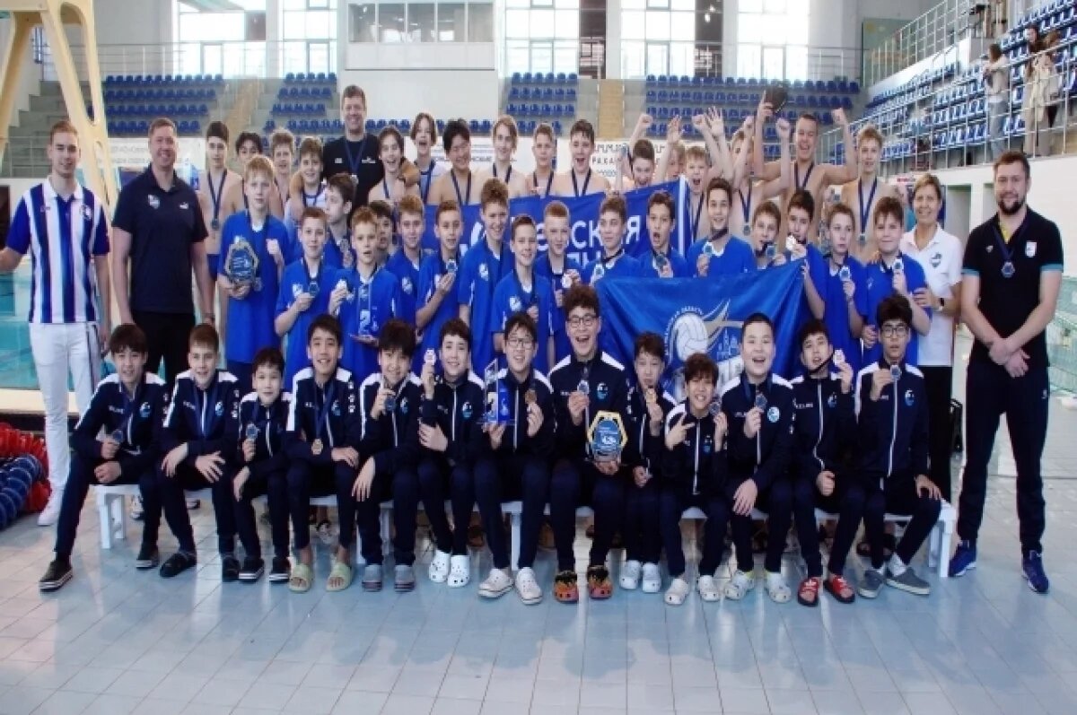    Астраханские ватерполисты завоевали серебро турнира «Рождественские игры»