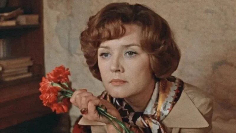     Вера Алентова в роли Кати Тихомировой. Кадр из фильма «Москва слезам не верит»