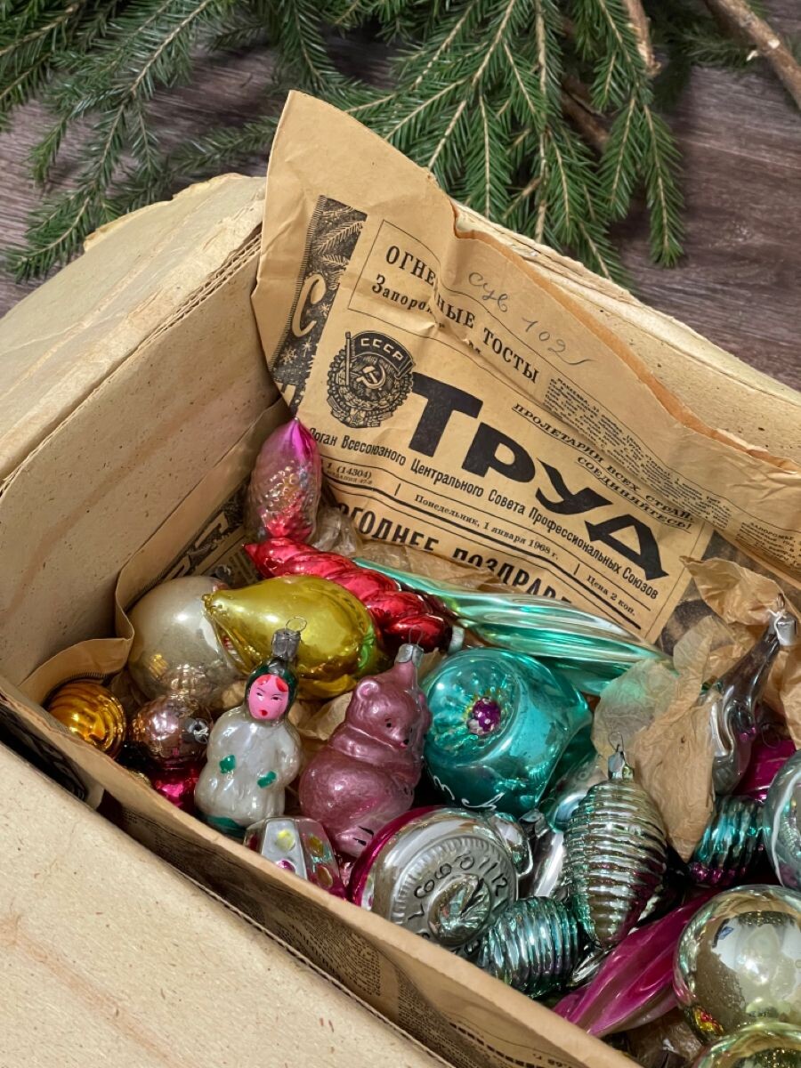 Новый Год СССР. Иллюстрации из открытых источников.