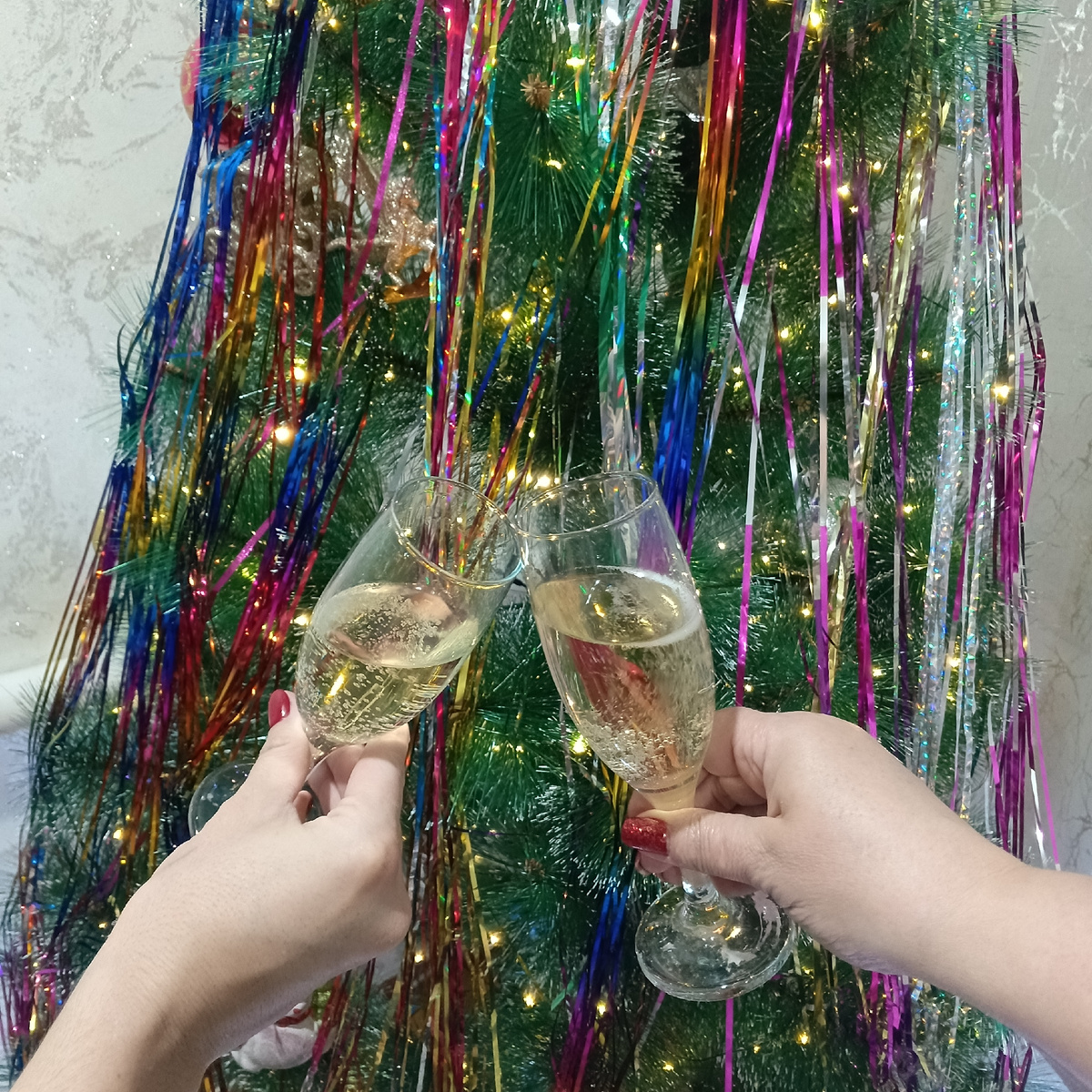 Чин-чин, за вас 🥂