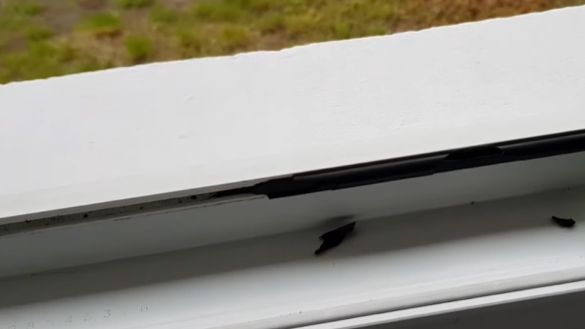 Резинка может высохнуть так, что будет просто крошиться