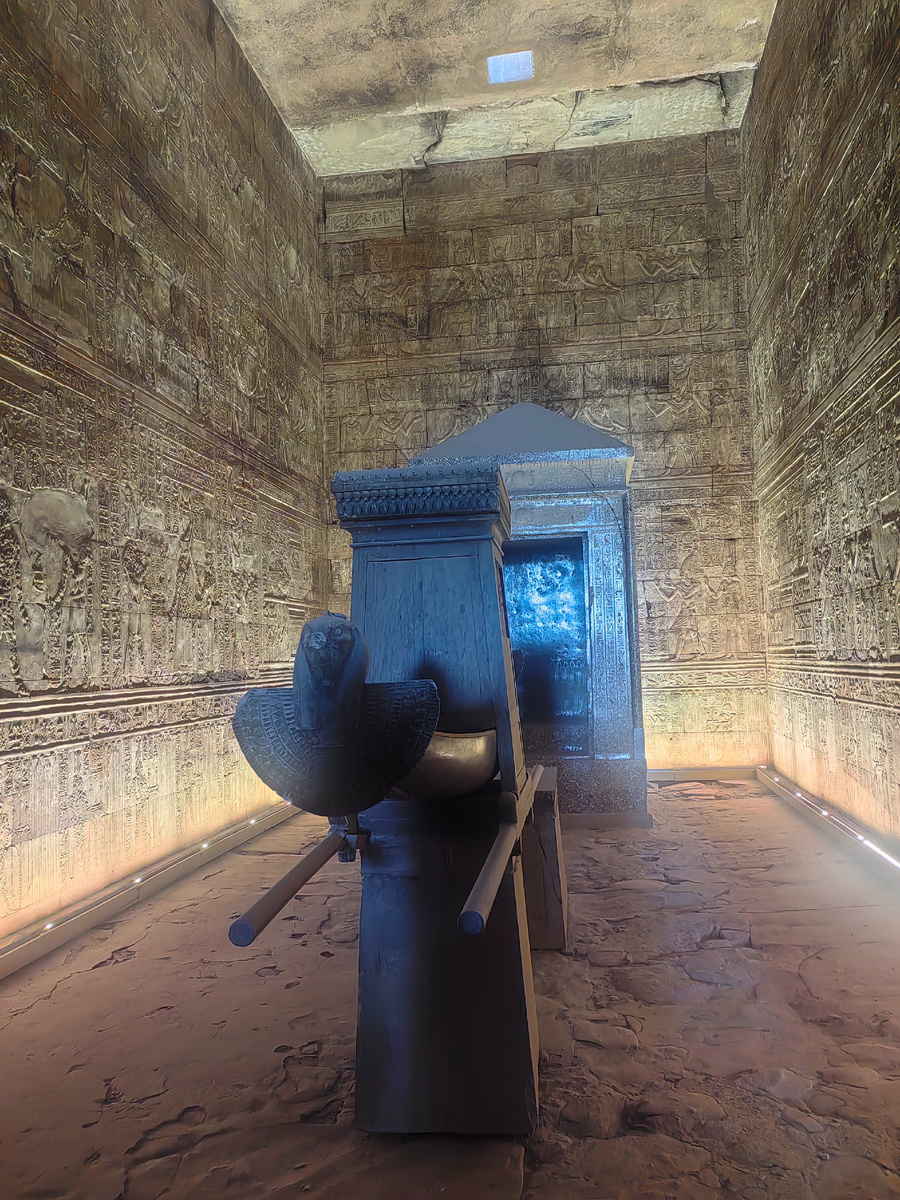 Святилище храма