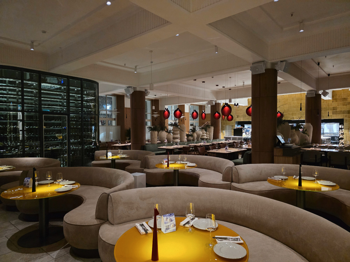 Интерьер впечатляет