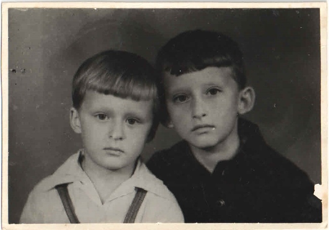 Лева (слева) и Марк. Фотография сделана после войны