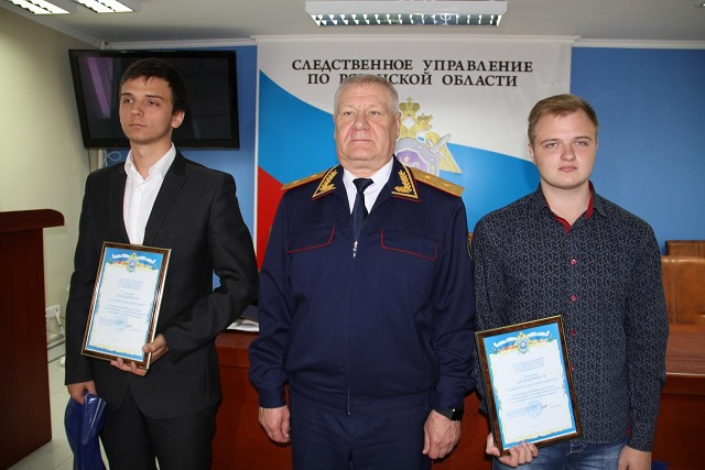 Двое рязанских подростков спасли девушку, на которую с ножом напал пьяный мужчина