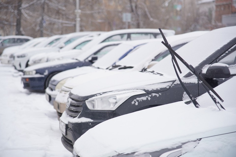    Красноярск сковали пробки после сильного снегопада ИВАНОВА Диана
