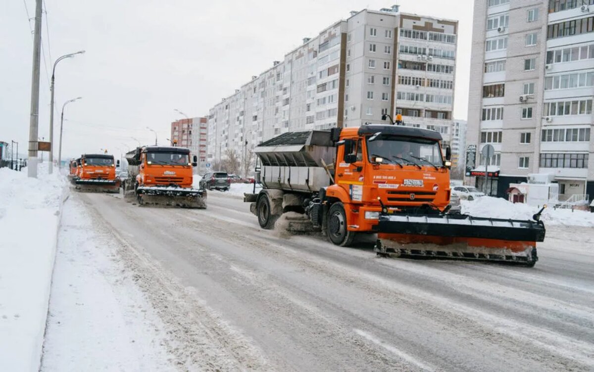    Жителей Ижевска вновь призвали не оставлять машины в местах уборки снега