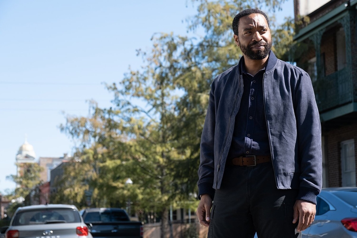 Кадр из фильма. Учитель Марти Андерсон (Чиветель Эжджиофор), наверное, и сам в шоке от того, что происходит в третьем акте