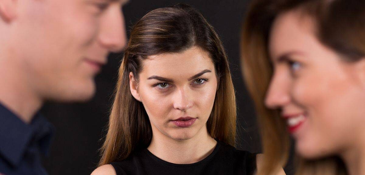 Девушка-друг у парня: норма или повод для ревности? Честный разбор