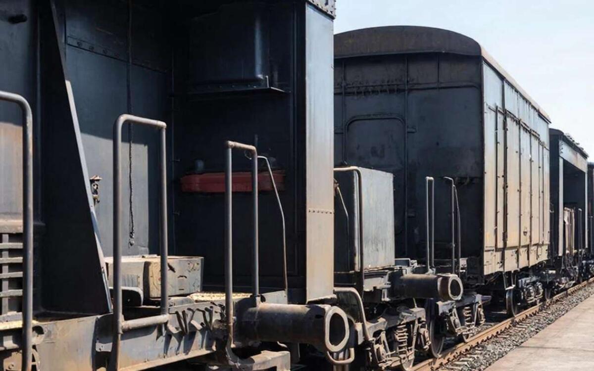    Арбитраж Москвы обязал выплатить Первую грузовую компанию миллионный штраф за срыв поставок вагонов Фото – GigaChat