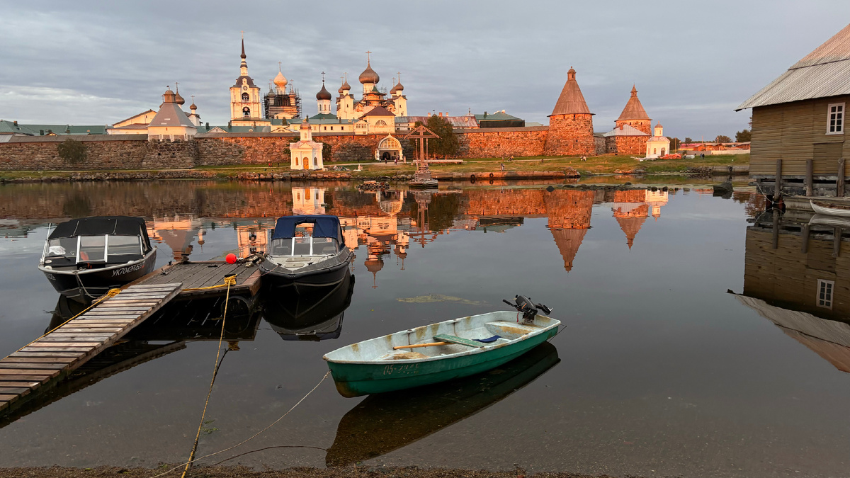 «Кто это всё спонсирует?» и «Откуда деньги?» 