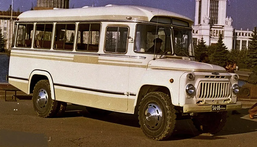 КАвЗ возил всю страну, а теперь от него остались ворота. Что стало с Курганским автобусным заводом