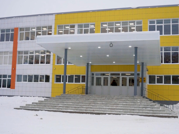     Школа № 31 в Великом Новгороде открылась после капитального ремонта. скриншот видео из телеграм-канала губернатора Новгородской области Александра Дронова