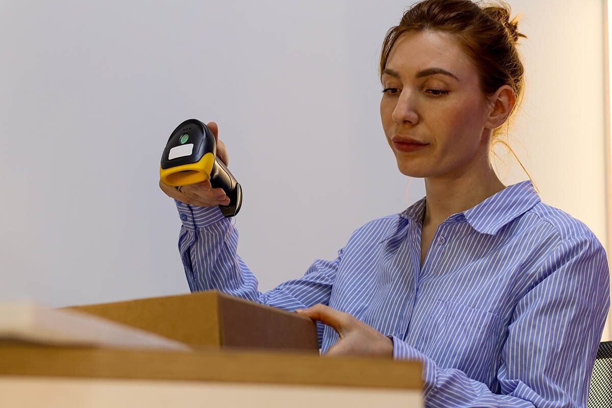 По франшизе запустить свой пункт может даже человек, никогда не сталкивавшийся с предпринимательством. Источник: Michael_K_photo / Shutterstock / FOTODOM📷
