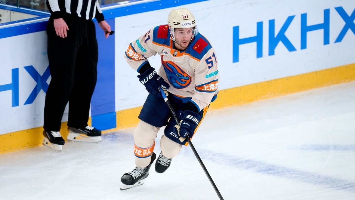    Райан Спунер.ХК «Шанхай Дрэгонс»