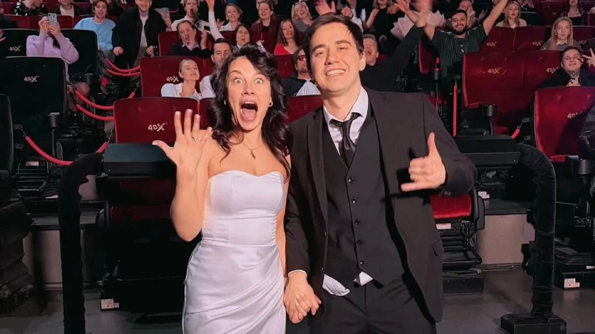    Виталий Андреев с девушкой (Фото: Instagram* / @andreev_avc)