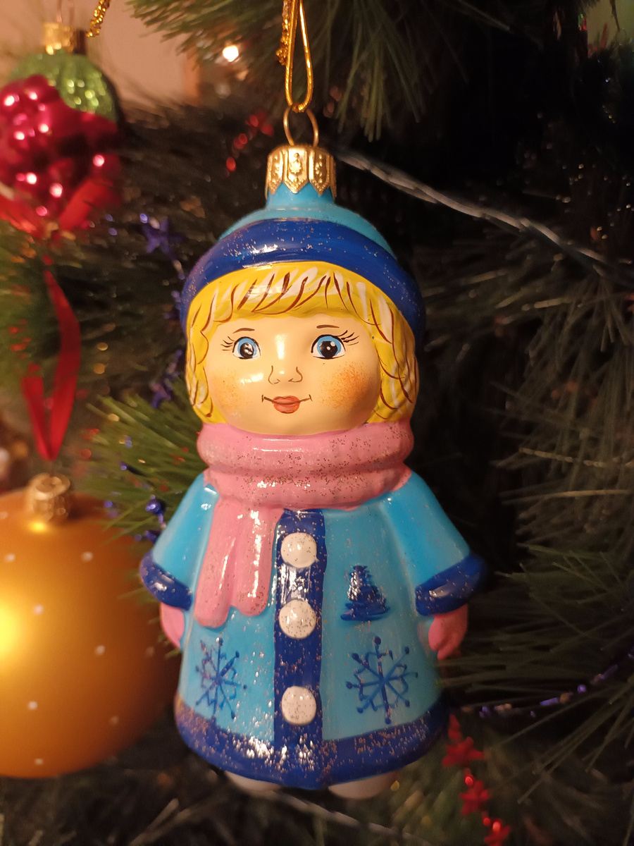 Новая игрушка этого года из коллекции автора. Елку пора разбирать