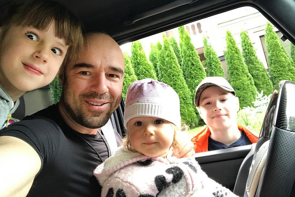    © соцсеть Романа Товстика